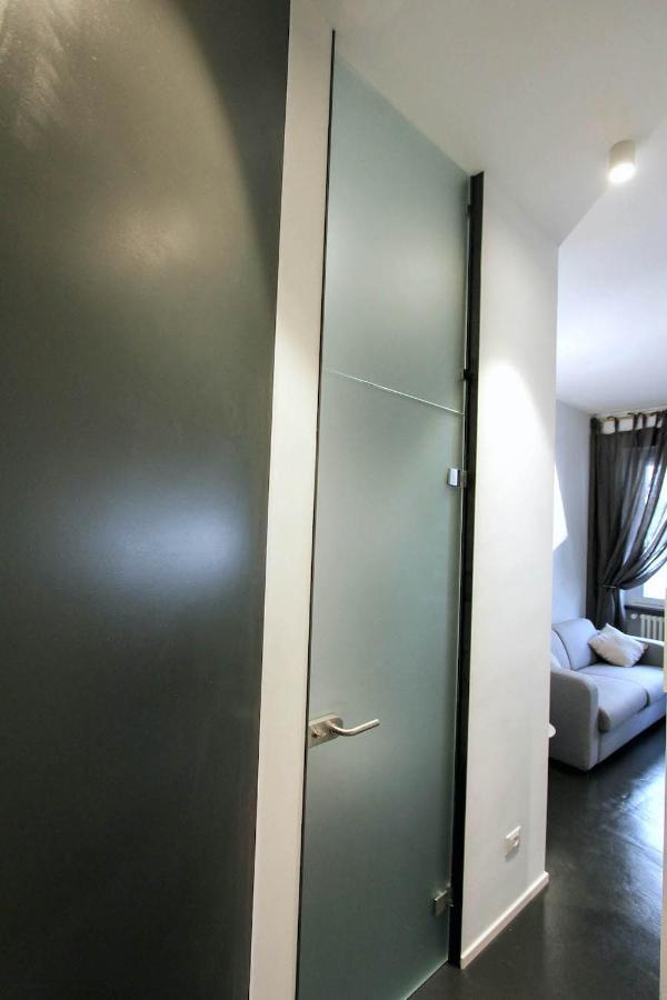 Stylish & Cosy House At Fair Apartment Милано Екстериор снимка