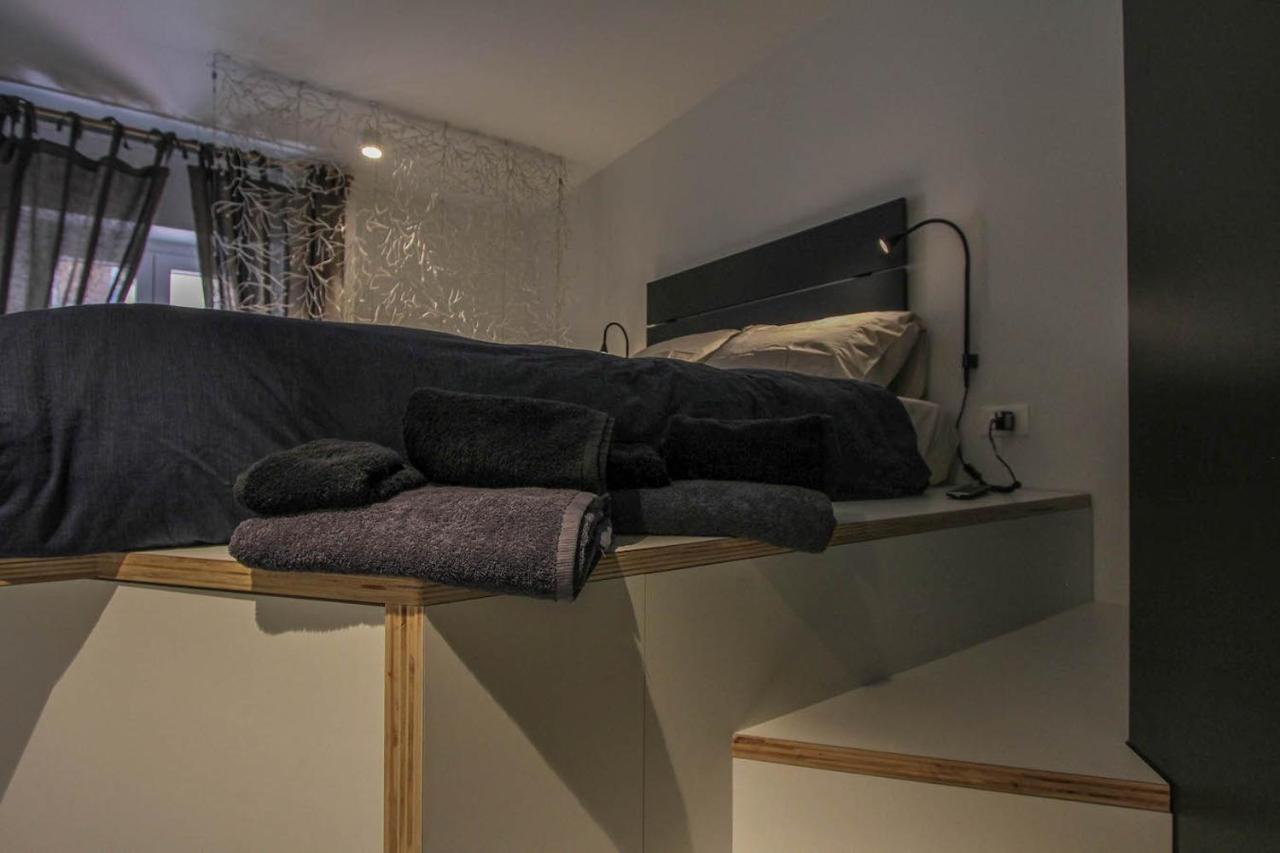 Stylish & Cosy House At Fair Apartment Милано Екстериор снимка