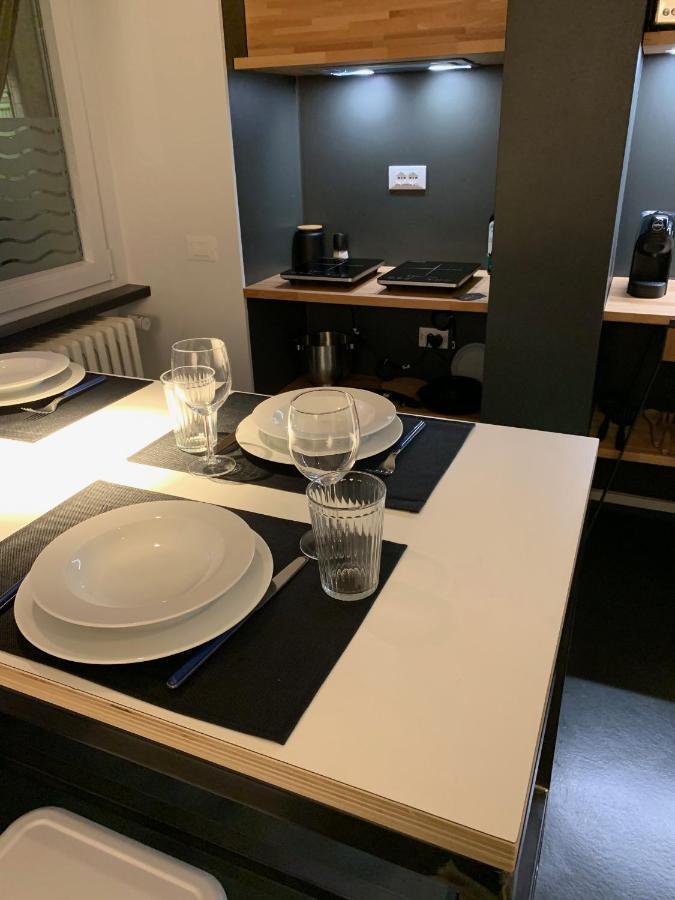 Stylish & Cosy House At Fair Apartment Милано Екстериор снимка